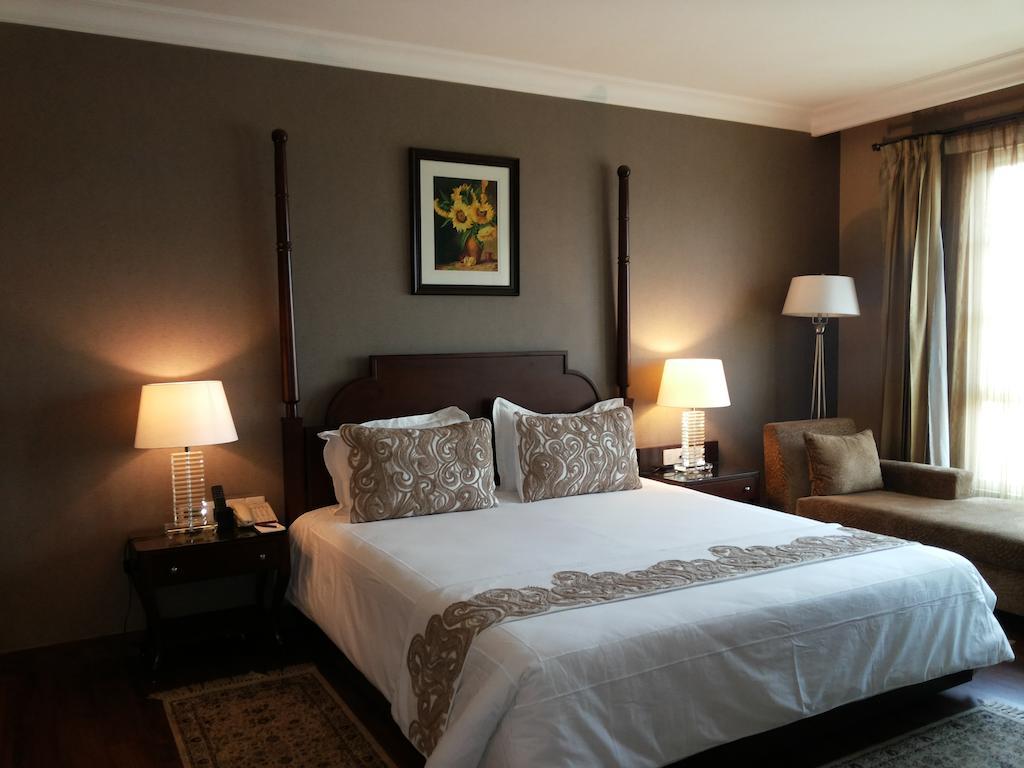 The Pllazio Hotel Gurgaon Luaran gambar
